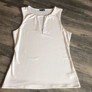 Express V-cut Tank